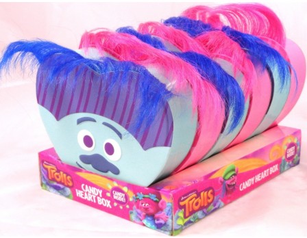 Trolls Large Foam Heart Box with Gummies 